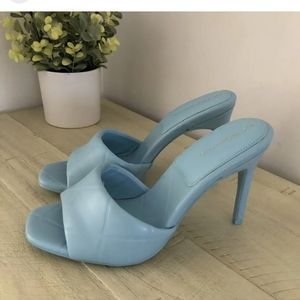 Bcbg generation sky blue shoes
